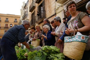 Comprant i venent al Mercat Noucentista, de l'Ajuntament de Vilanova i la Geltrú, al Flickr