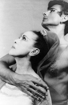 Retrat de Martha Graham i Bertram Ross, juny de 1961, de Carl Van Vechten, a la Viquipèdia