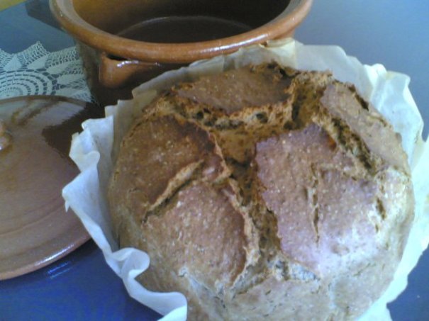 El pa de pagès cuit a la cassola