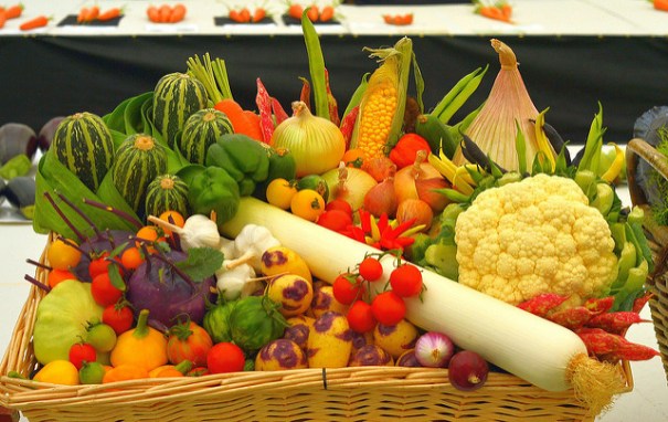 "Basket of Veg", de Micolo J, al Flickr