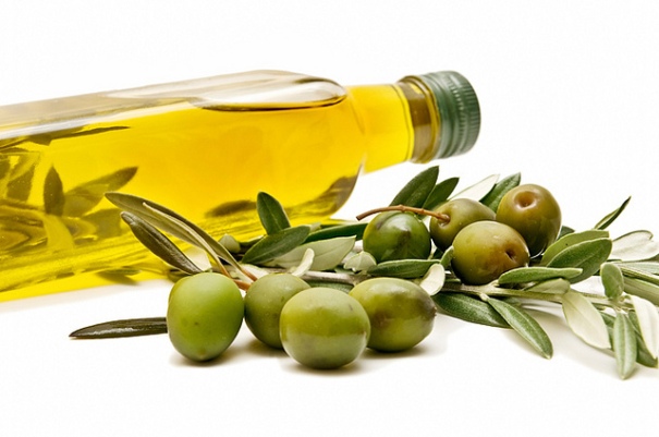 "Olive oil" de U.S. Departmen of Agriculture, al Flickr
